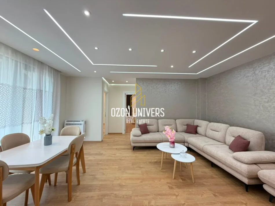 Tirane, jepet me qera apartament 2+1+Ballkon Kati 4, 117 m² 800 € (Akses Tirana, ish Dogana)