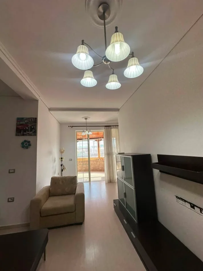Tirane, shitet apartament 2+1+Ballkon Kati 8, 118 m² 190.000 € (Ali Demi)