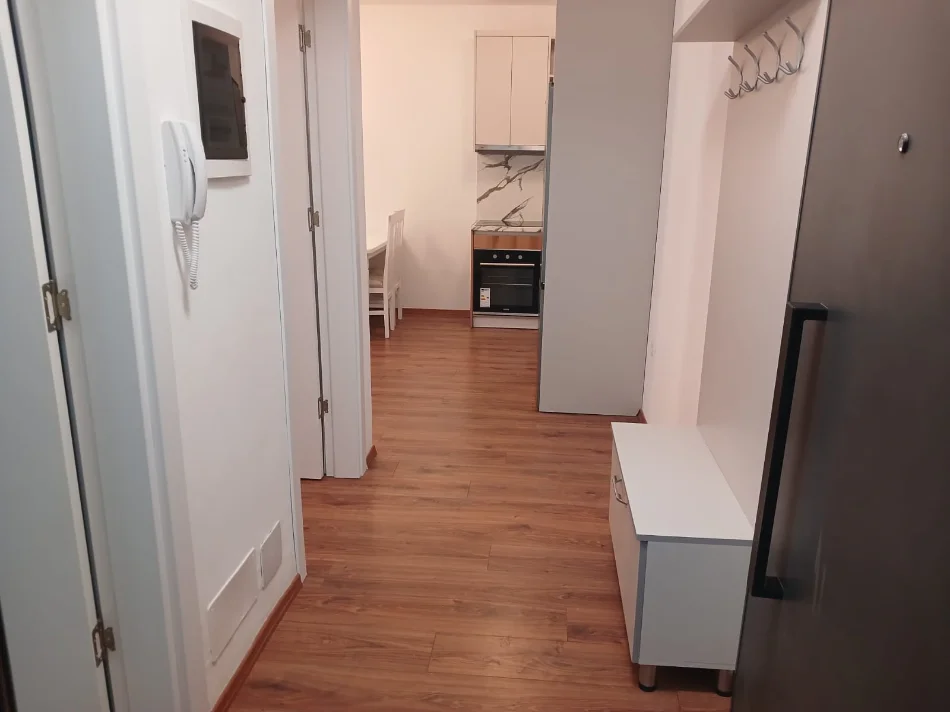 Tirane, jepet me qera apartament 1+1 , 75 m² 700 € (Kodra Diellit 2)