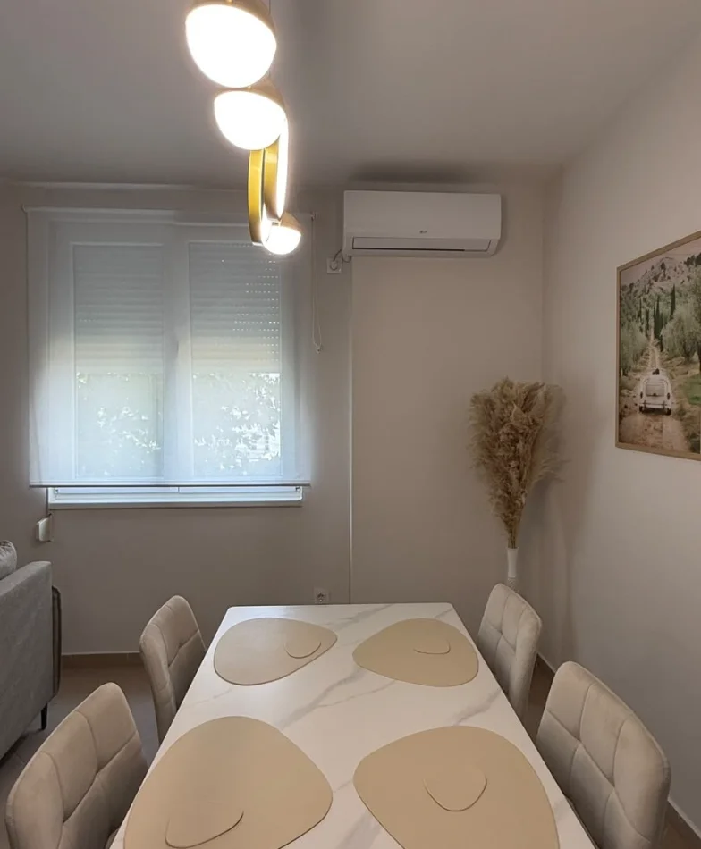 Tirane, jepet me qera apartament 2+1 Kati 3, 120 m² 760 € 
