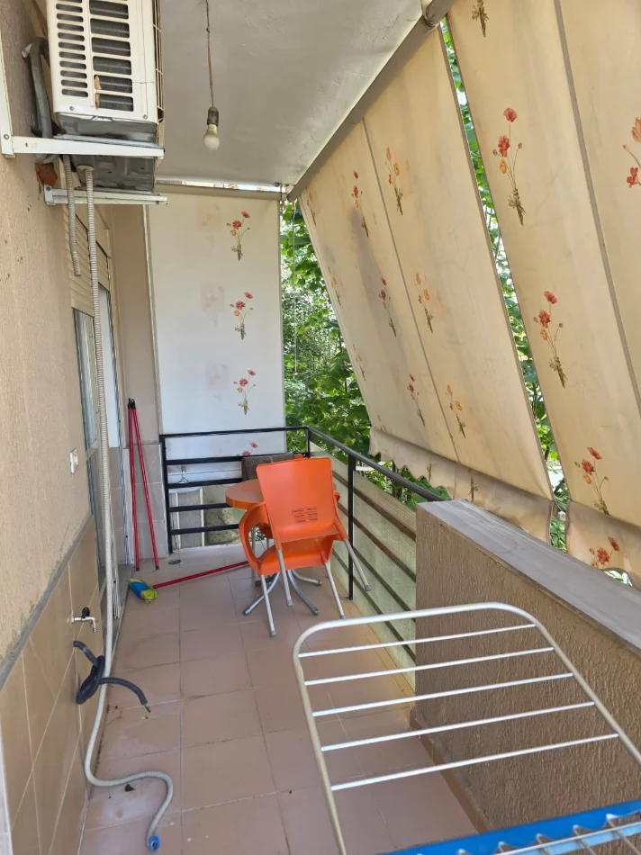 Tirane, jepet me qera apartament 1+1 Kati 3, 61 m² 700 € (Liqeni i Thate)