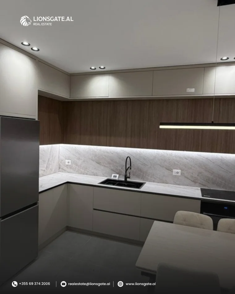 Tirane, jepet me qera apartament 1+1 , 65 m² 600 € 