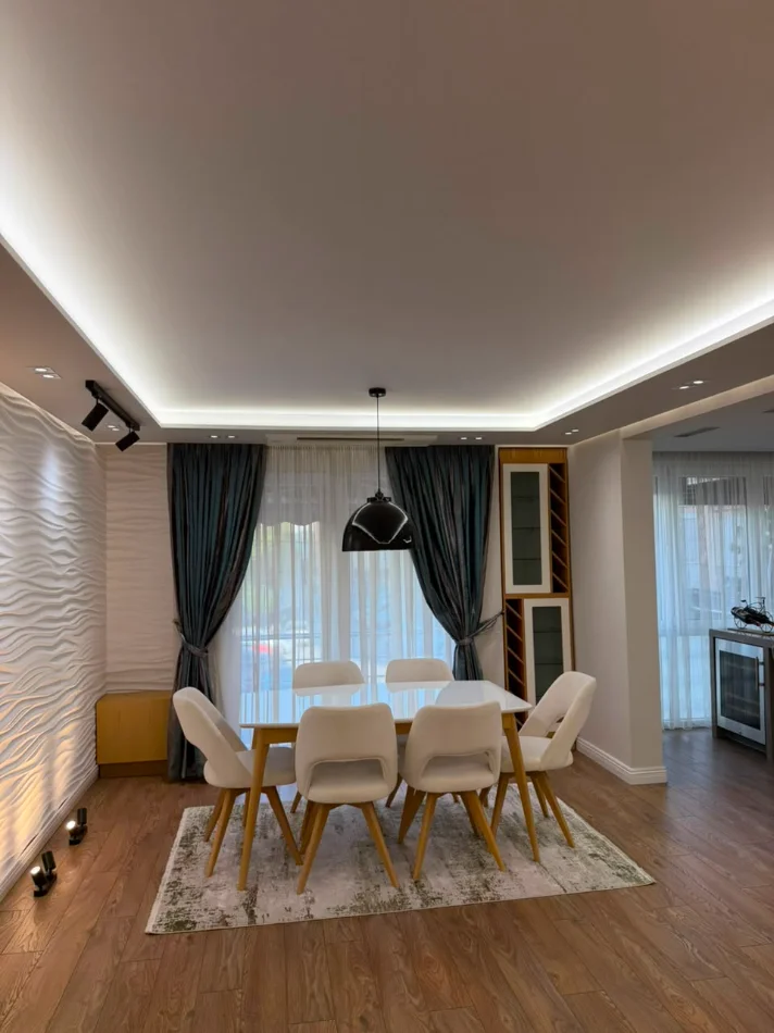 Tirane, shitet apartament 2+1 , 106 m² 255.000 € (Laprakë)