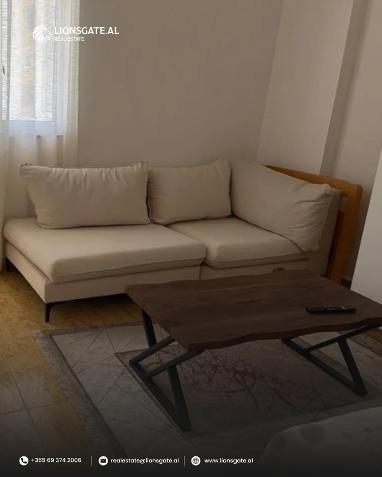 Tirane, jepet me qera apartament 2+1 , 70 m² 600 € 