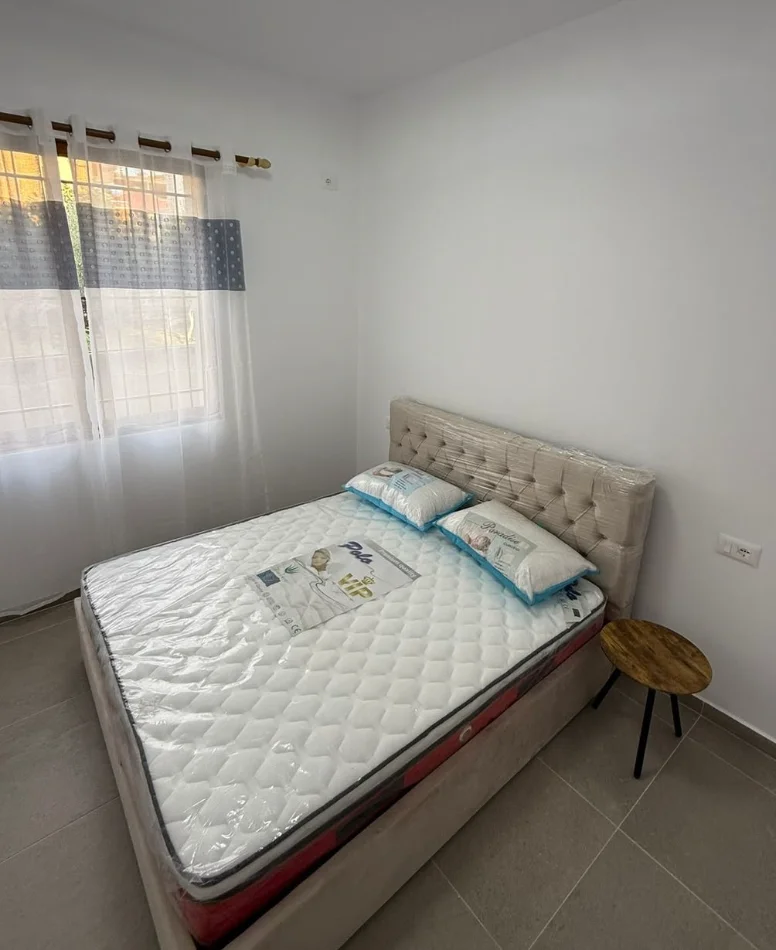 Tirane, jepet me qera apartament 1+1 , 60 m² 520 € 