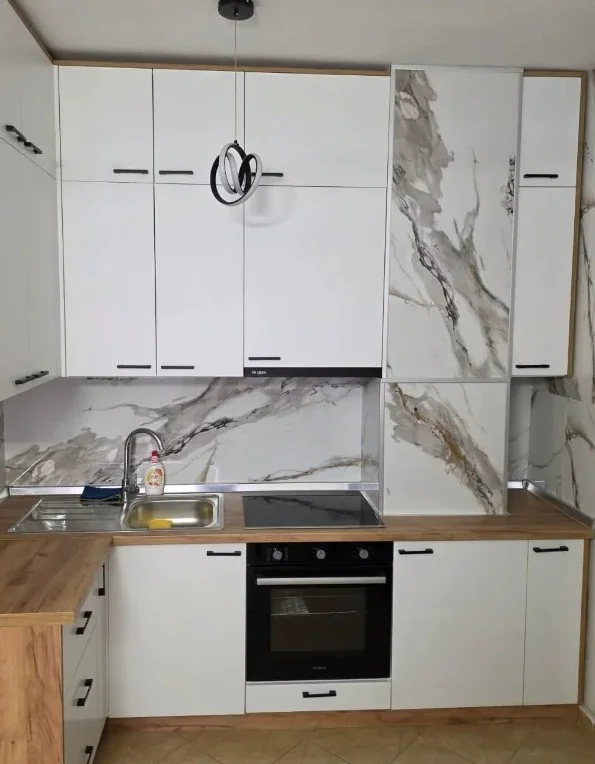 Tirane, jepet me qera apartament 1+1 , 66 m² 500 € 
