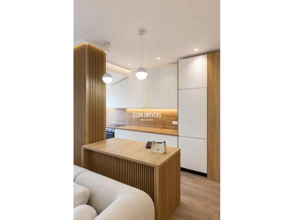 Tirane, shitet apartament 2+1+Ballkon Kati 4, 106 m² 273.000 € (Liqeni i Thatë)