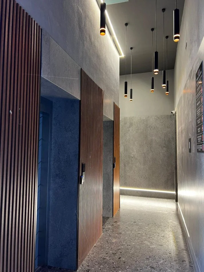 Tirane, shitet apartament 2+1+Ballkon Kati 3, 96 m² 240.000 € (GJIMNAZI PARTIZANI)