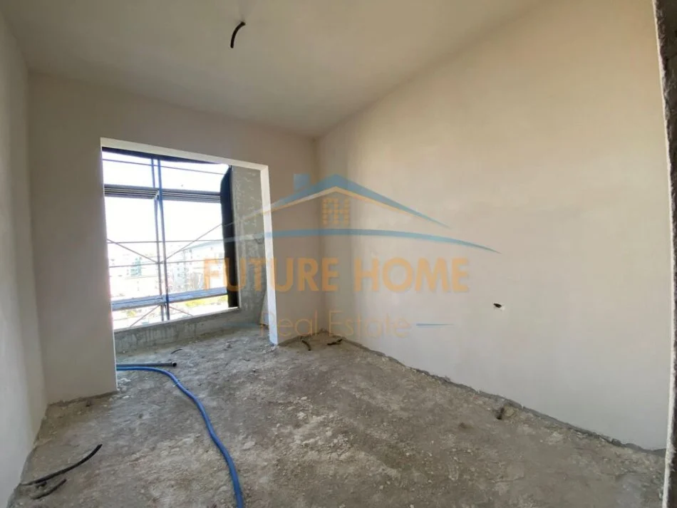 Tirane, shitet apartament 1+1+Ballkon Kati 6, 71 m² 181.000 € (Rruga e Kavajes)