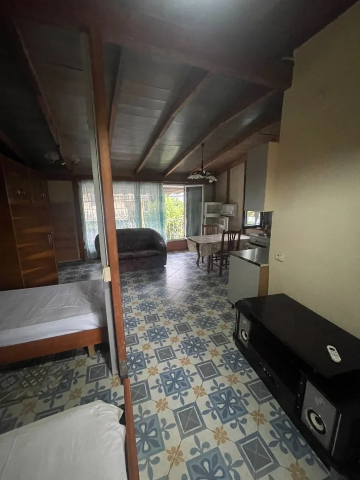 Tirane, jepet me qera garsonier Kati 2, 20 m² 300 € (Inxhinieria Ndertimit)