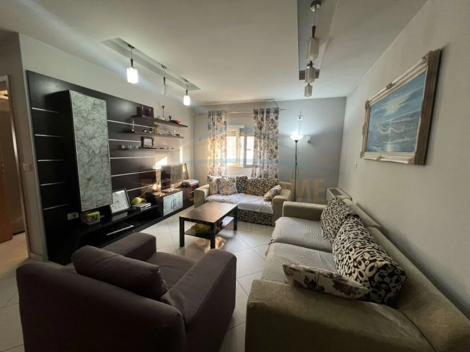 Tirane, shitet apartament 2+1+Aneks+Ballkon Kati 6, 111 m² 154.000 € (Astir)