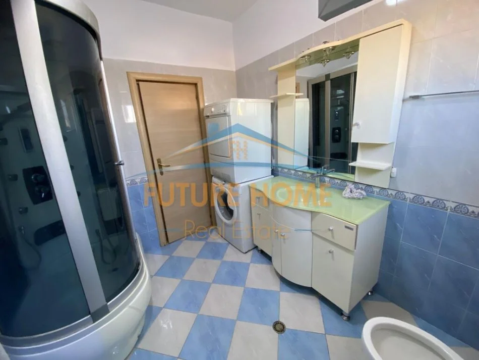 Tirane, jepet me qera apartament 2+1 Kati 6, 96 m² 700 € (21 Dhjetori)
