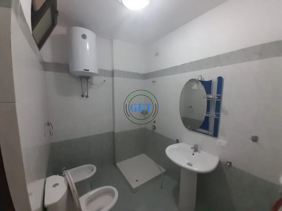 Durres, shitet apartament 2+1+Aneks+Ballkon Kati 9, 105 m² 90.000 € (Ish Rajoni,Durres)