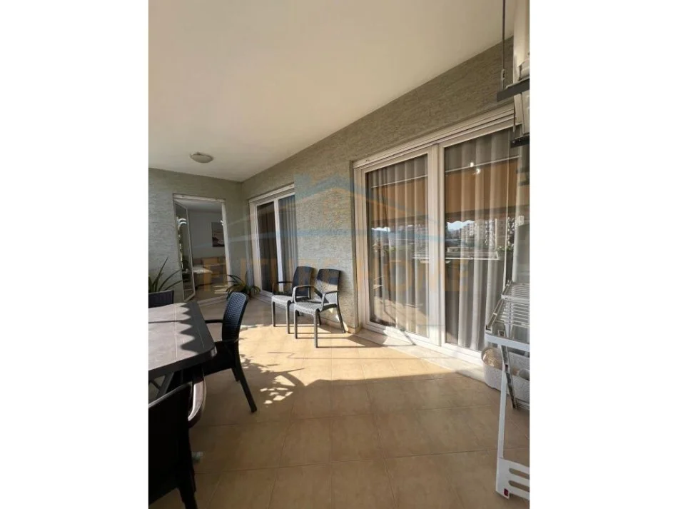 Tirane, shitet apartament 2+1+Ballkon Kati 5, 118 m² 165.000 € (Unaza e Re)