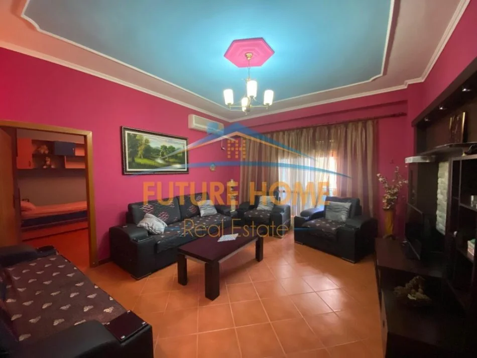 Tirane, shitet apartament 2+1 Kati 4, 104 m² 125.000 € (Rruga Aleksandri i Madh)