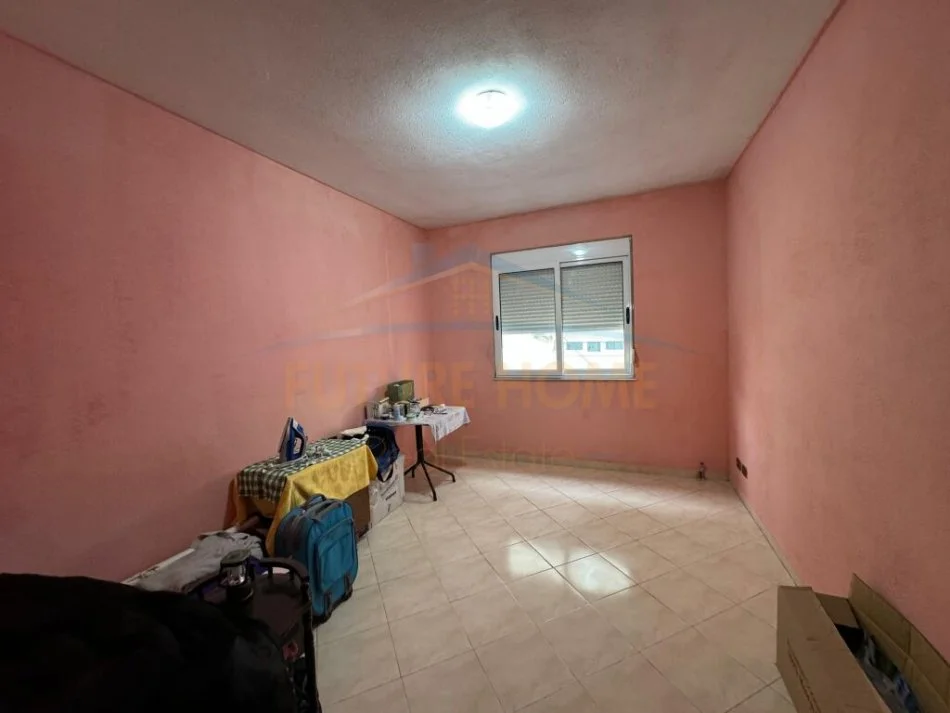 Durres, shitet apartament 3+1 Kati 2, 95 m² 93.000 € (UKD, Durres)