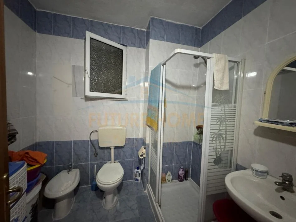 Durres, shitet apartament 3+1 Kati 2, 95 m² 93.000 € (UKD, Durres)