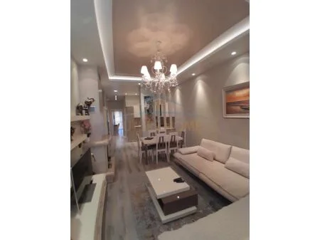 Tirane, jepet me qera apartament 2+1 Kati 7, 95 m² 700 € (Rruga e Dibres, Farmacia 10, Tiranë AREA44270)