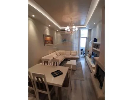 Tirane, jepet me qera apartament 2+1 Kati 7, 95 m² 700 € (Rruga e Dibres, Farmacia 10, Tiranë AREA44270)