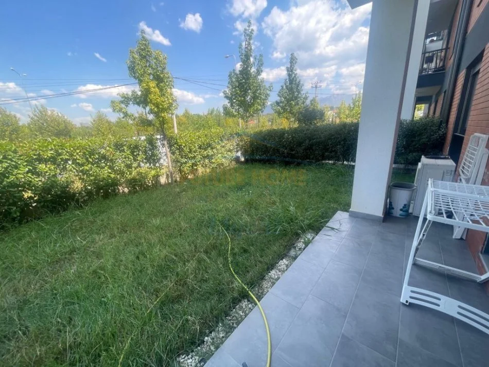 Tirane, shitet apartament 2+1+Ballkon Kati 0, 116 m² 350.000 € (Liqeni Thate)