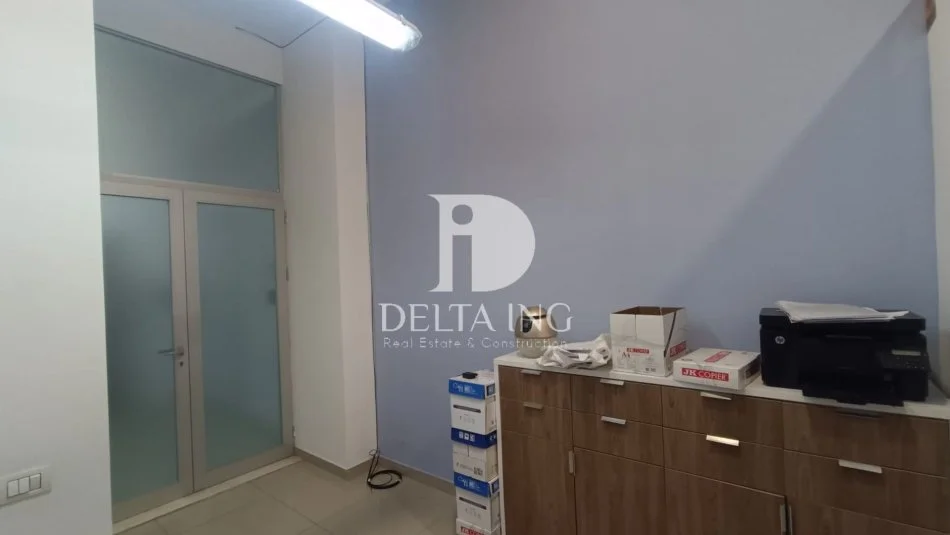 Tirane, shitet ambjent biznesi Kati 0, 37 m² 130.000 € (Komuna Parisit)