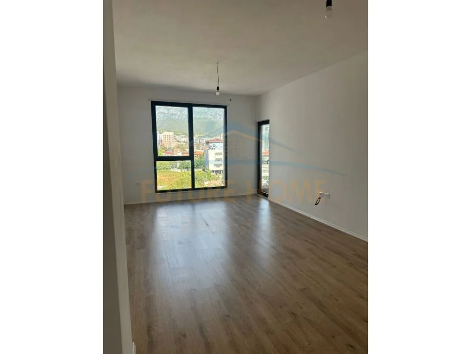 Tirane, shitet apartament 1+1 Kati 5, 64 m² 110.660 € (PORCELAN)