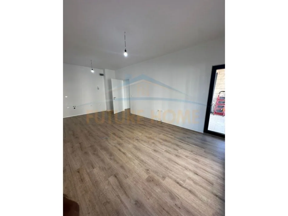 Tirane, shitet apartament 1+1 Kati 2, 64 m² 111.000 € (Porcelan, Tiranë.)