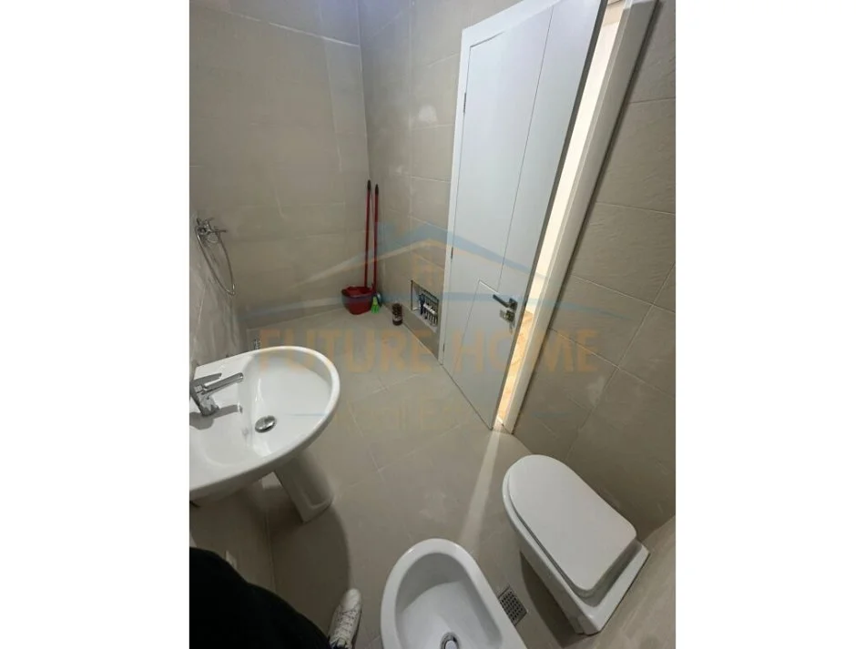 Tirane, shitet apartament 1+1 Kati 2, 64 m² 111.000 € (Porcelan, Tiranë.)