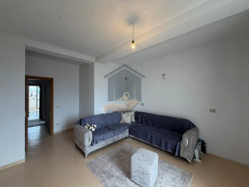 Shqiperi, shitet apartament 2+1+Ballkon Kati 9, 200.000 € 