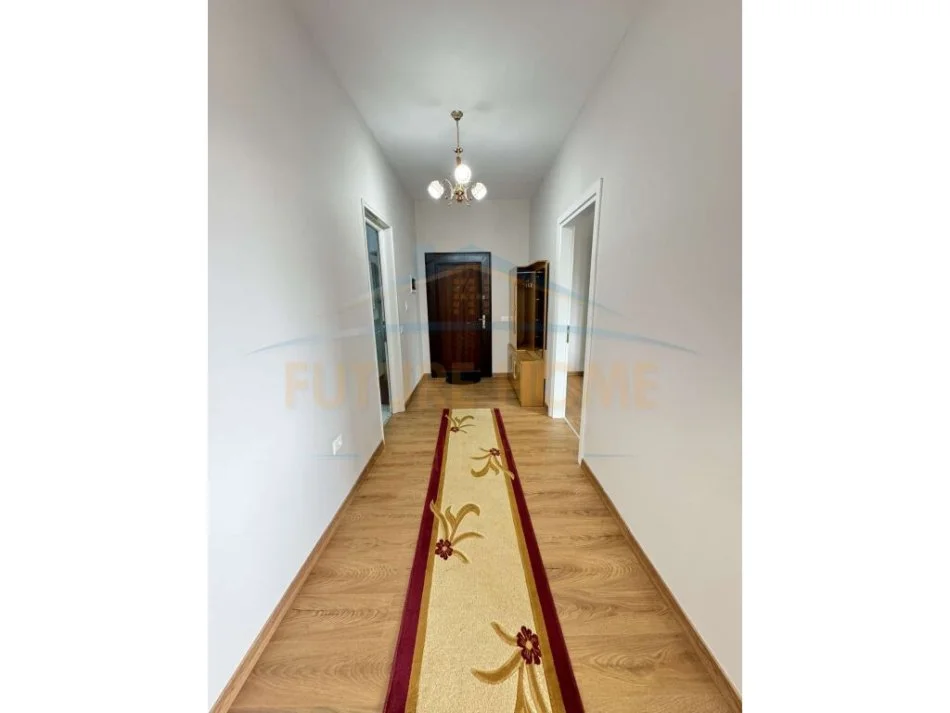 Tirane, jepet me qera apartament 2+1 Kati 6, 100 m² 500 € (ktthesa e kamzes)