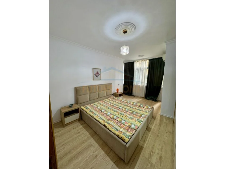 Tirane, shitet apartament 1+1+Ballkon Kati 3, 63 m² 195.000 € (Rruga Faik Konica)