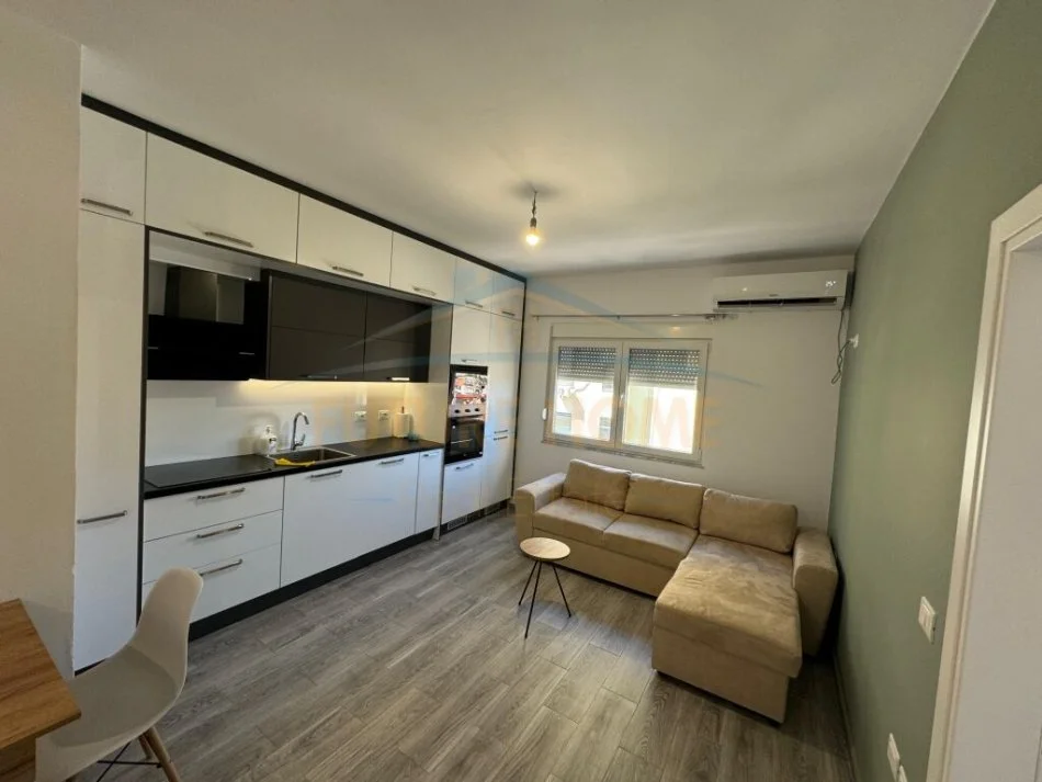 Durres, shitet apartament 2+1 Kati 7, 86 m² 135.000 € (Plazh, Rrota e Kuqe)