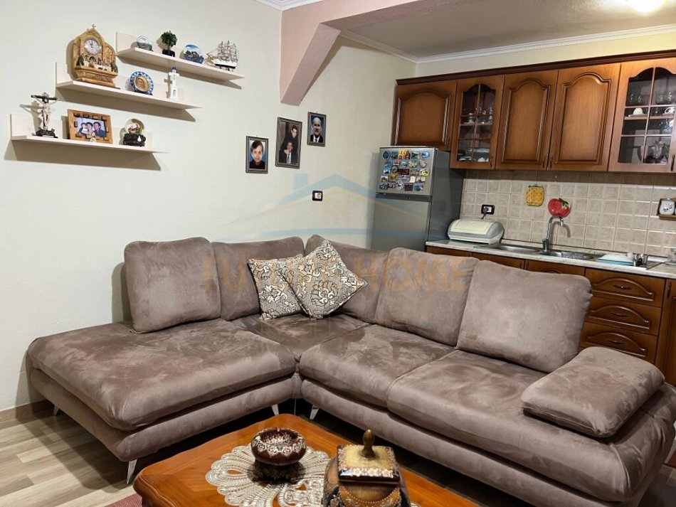 Durres, shitet apartament 1+1 Kati 5, 60 m² 60.000 € (Spitali Rajonal, Durres)