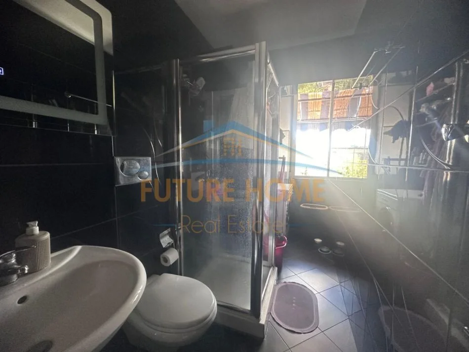 Tirane, shitet apartament 1+1 Kati 5, 52 m² 98.000 € (Rruga Hoxha Tahsim)