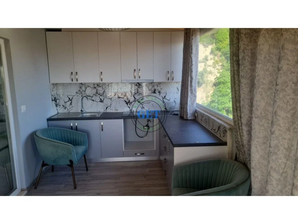 Durres, shitet 1+1+Ballkon Kati 0, 77 m² 75.000 € (Shkembi kavajes, Durres)