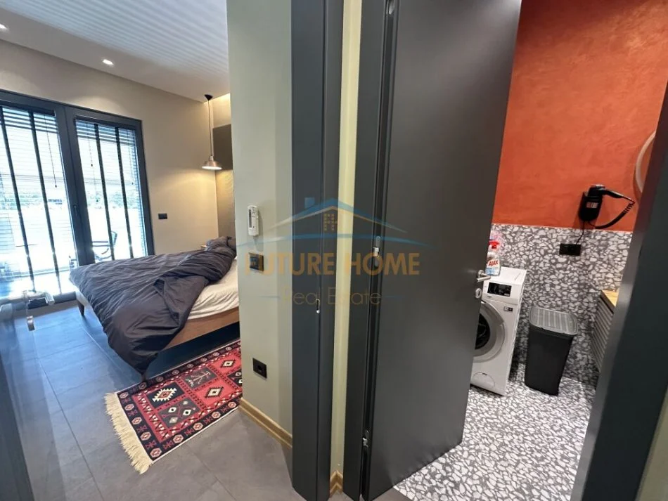 Tirane, jepet me qera apartament 1+1 , 73 m² 900 € (Kompleksi Delijorgji)