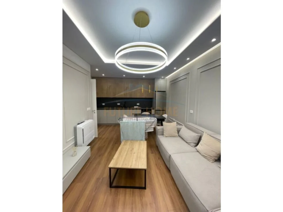 Tirane, jepet me qera 2+1+Ballkon Kati 6, 93 m² 1.100 € (Kodra e Djellit)