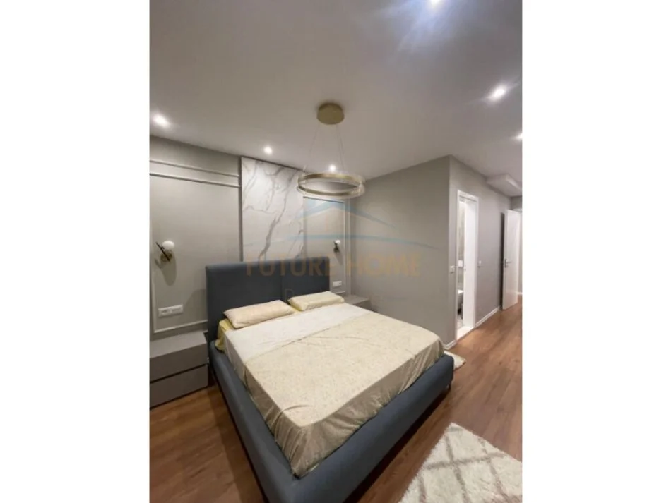 Tirane, jepet me qera 2+1+Ballkon Kati 6, 93 m² 1.100 € (Kodra e Djellit)