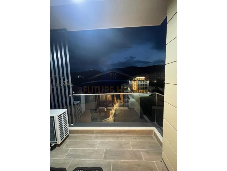 Tirane, jepet me qera 2+1+Ballkon Kati 6, 93 m² 1.100 € (Kodra e Djellit)