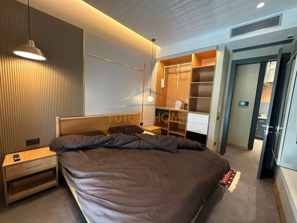 Tirane, jepet me qera apartament 1+1 , 73 m² 900 € (Kompleksi Delijorgji)