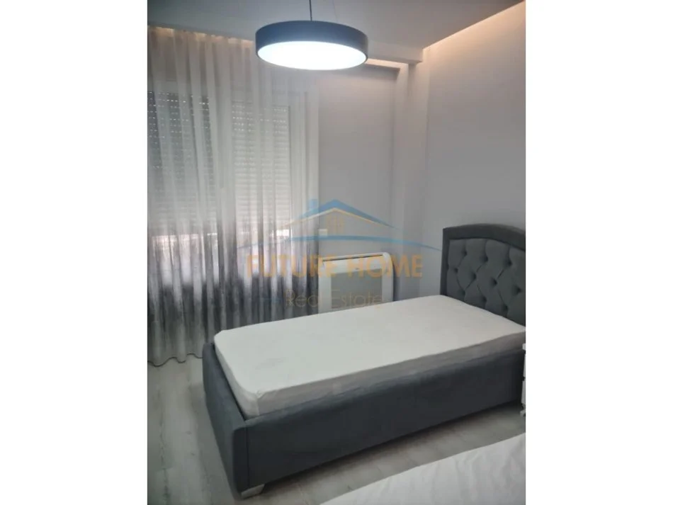 Tirane, jepet me qera apartament 2+1 , 108 m² 750 € (SHKOLLA E BALETIT)