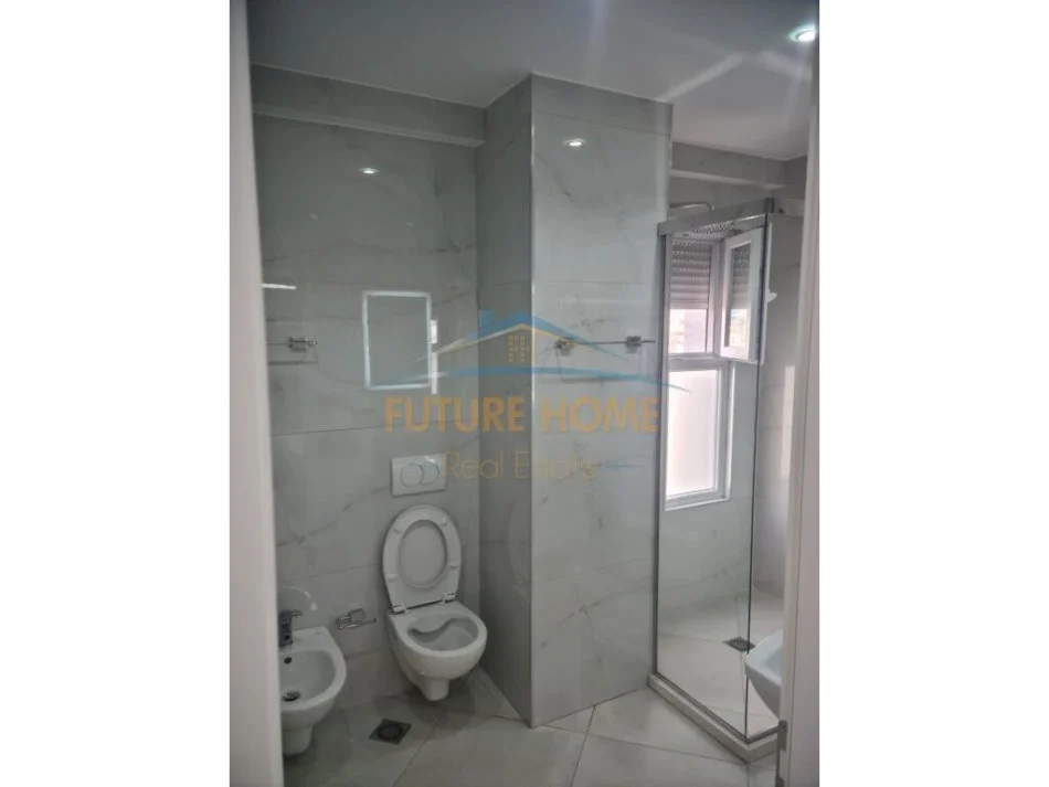 Tirane, jepet me qera apartament 2+1 , 108 m² 750 € (SHKOLLA E BALETIT)