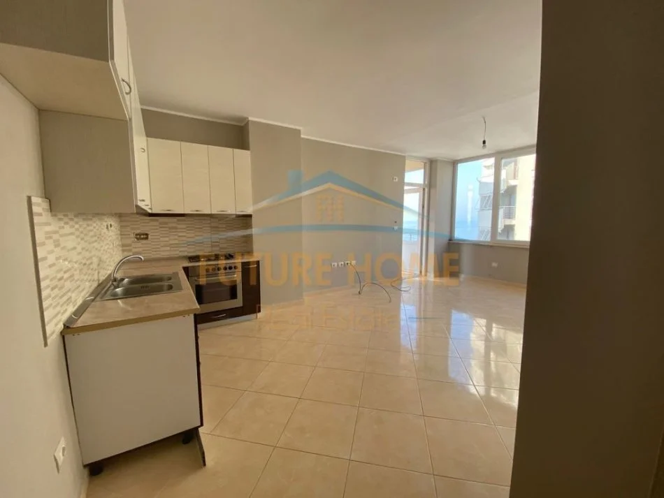 Durres, shitet apartament 3+1+Ballkon Kati 7, 128 m² 220.000 € (vollga)