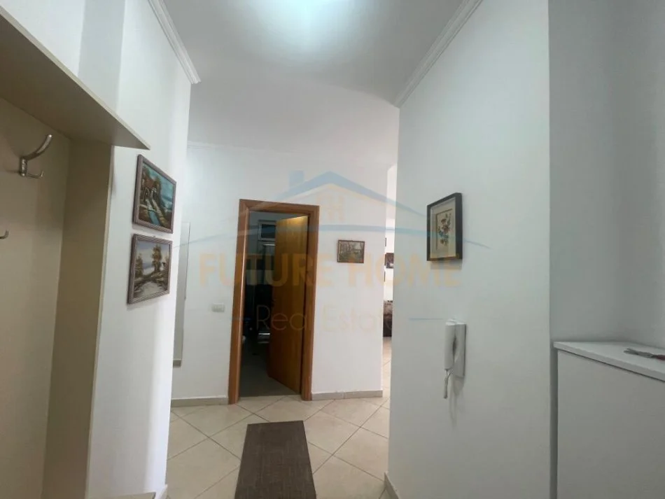 Durres, jepet me qera apartament 2+1 Kati 4, 110 m² 550 € (VOLLGA DURRES)