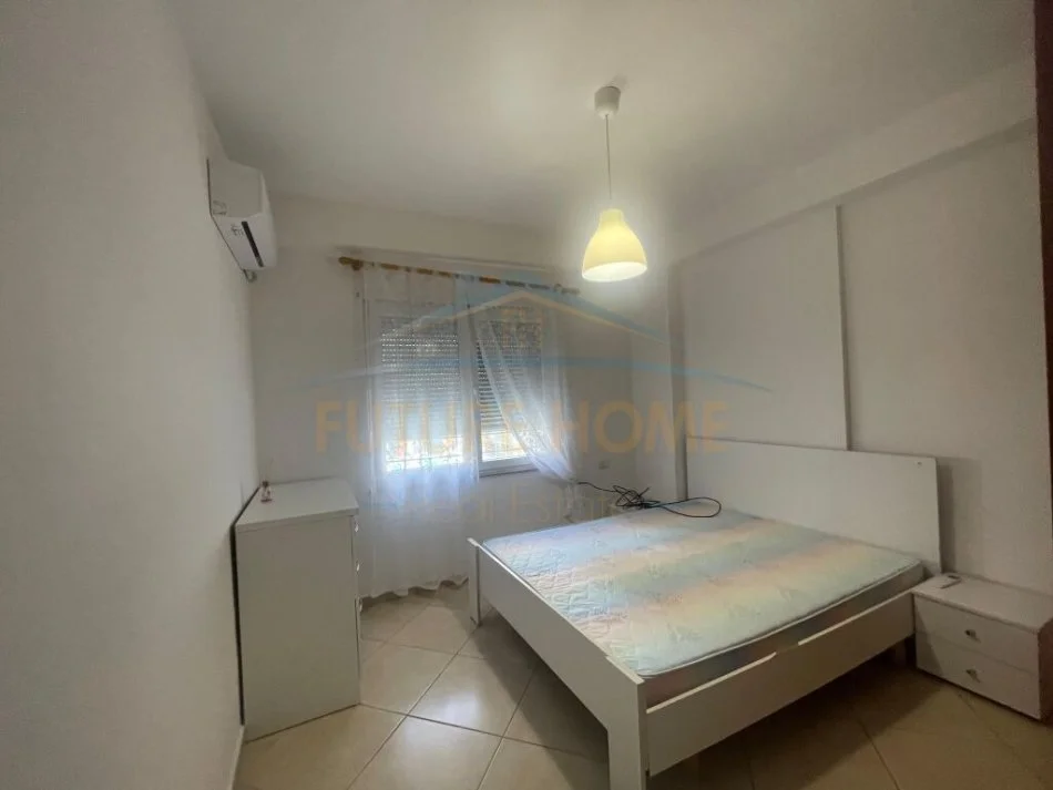 Durres, jepet me qera apartament 2+1+Ballkon Kati 4, 110 m² 600 € (Vollga,Durres)