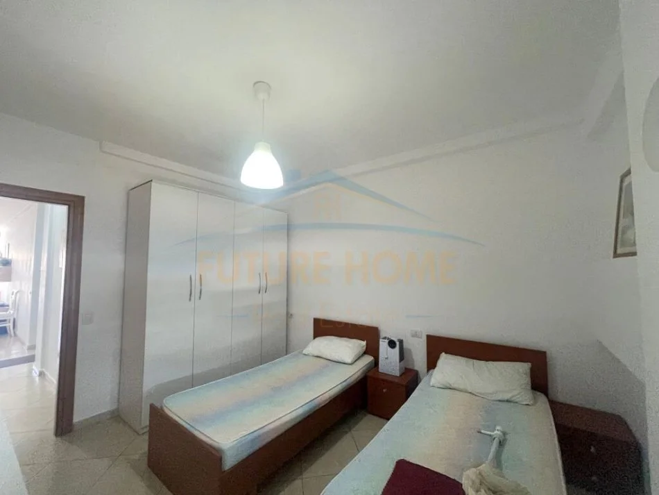 Durres, jepet me qera apartament 2+1+Ballkon Kati 4, 110 m² 600 € (Vollga,Durres)