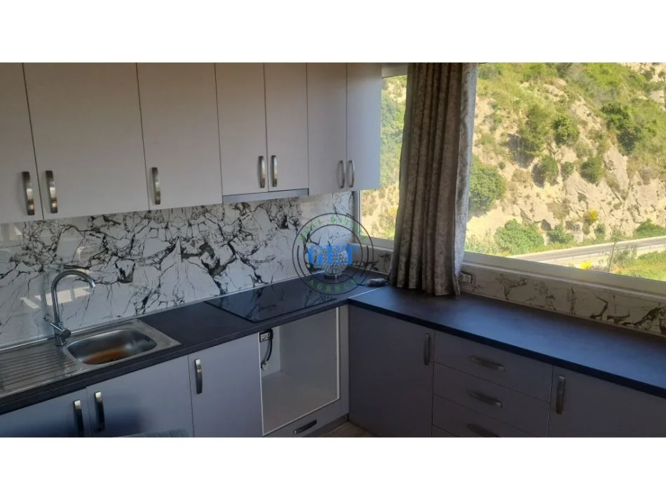 Durres, shitet 1+1+Ballkon Kati 0, 77 m² 75.000 € (Shkembi kavajes, Durres)