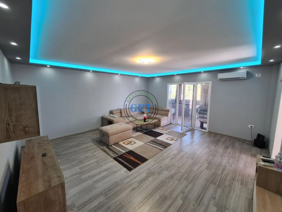 Durres, shitet apartament 1+1+Aneks+Ballkon Kati 6, 77 m² 75.000 € (Shkembi i Kavajes)