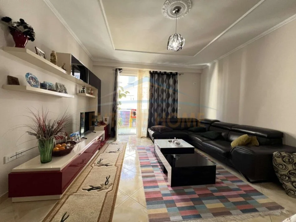 Tirane, shitet apartament 2+1 Kati 5, 99 m² 132,000 € (YZBERISHT