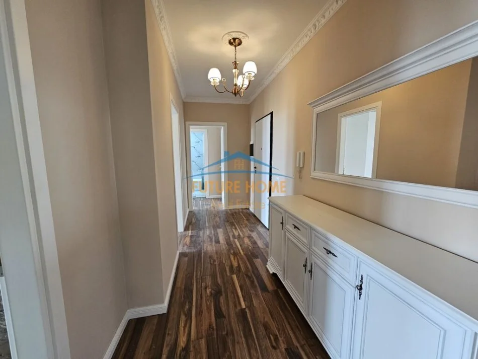 Tirane, shes apartament 2+1+Ballkon Kati 2, 124 m² 295.000 € (Rruga Hiqmet Buzi)